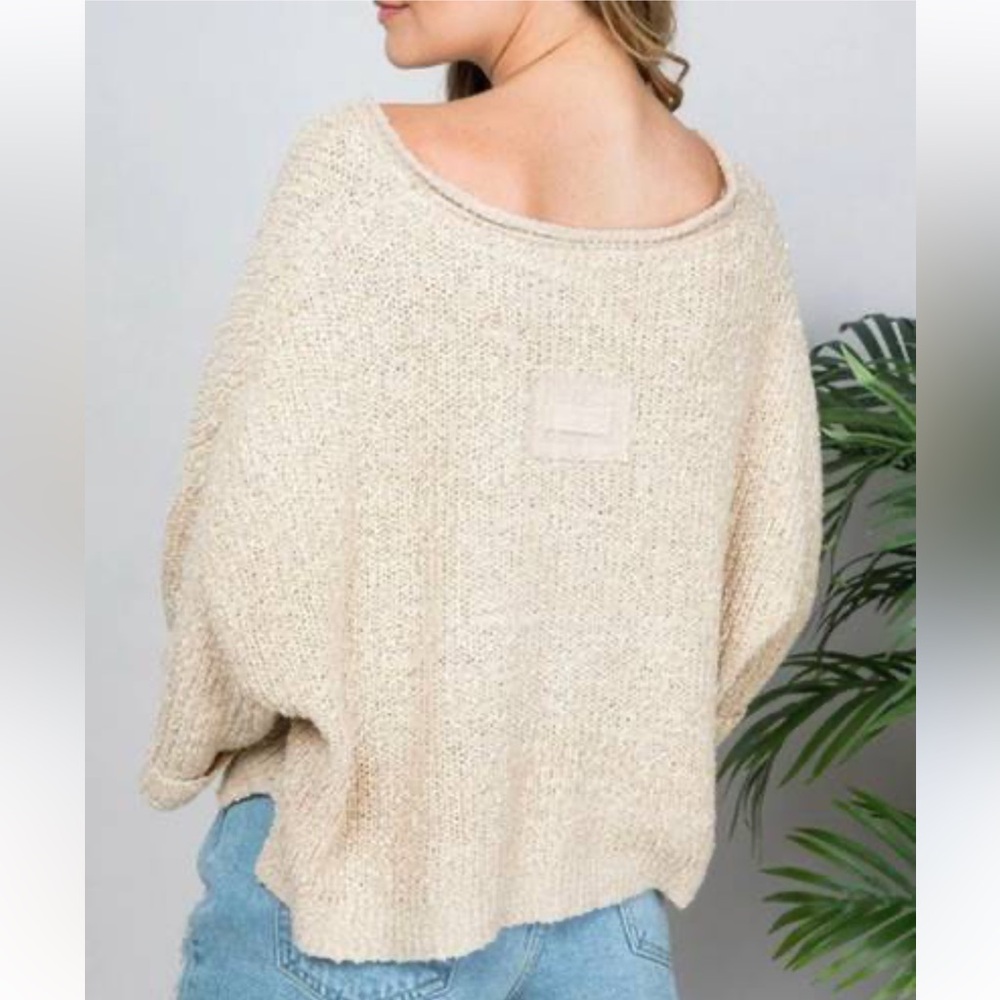ILLA ILLA  knit cream pullover with bell sleeves NWT